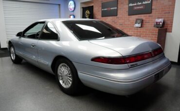 Lincoln-Mark-Series-Coupe-1993-5