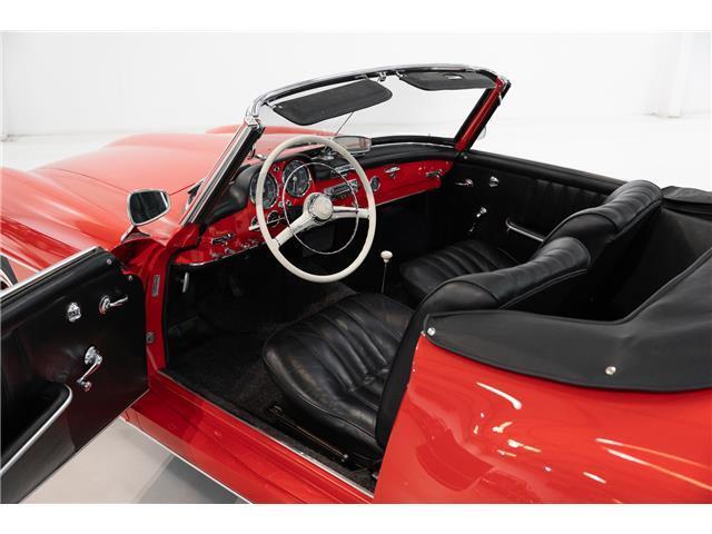 Mercedes-Benz-SL-Class-Cabriolet-1960-18