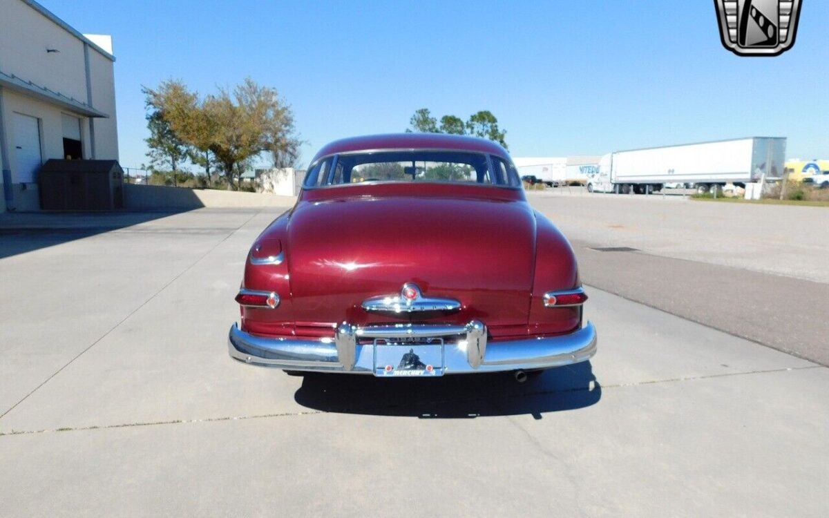 Mercury-Eight-1949-4