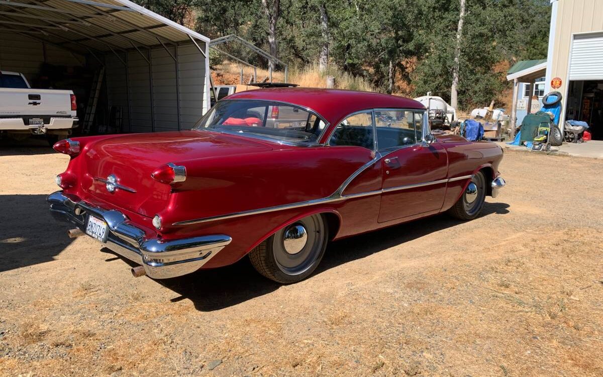 Oldsmobile-88-1956-1