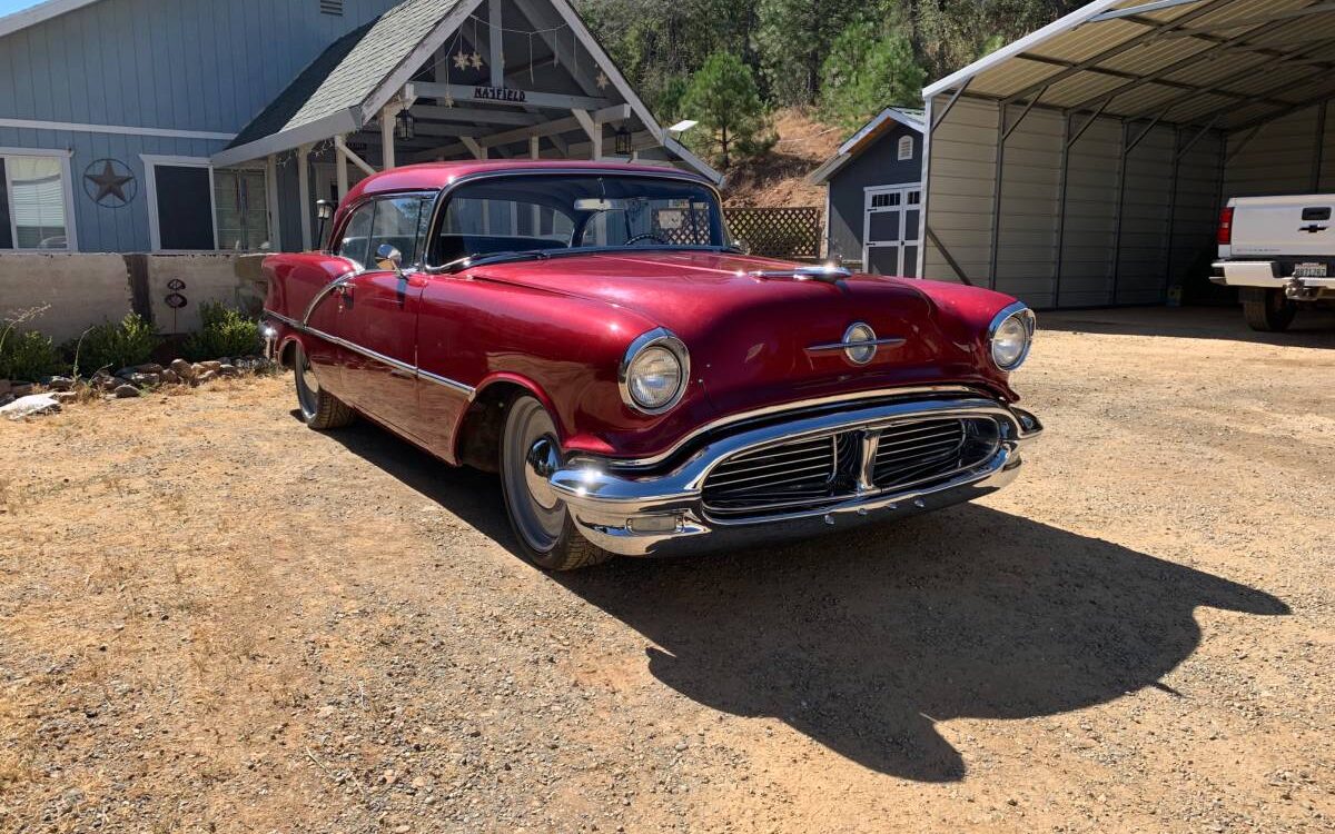 Oldsmobile-88-1956-7