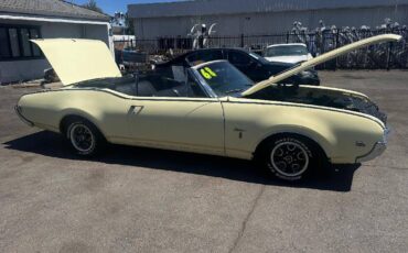 Oldsmobile-Cutlass-convertible-1968-3