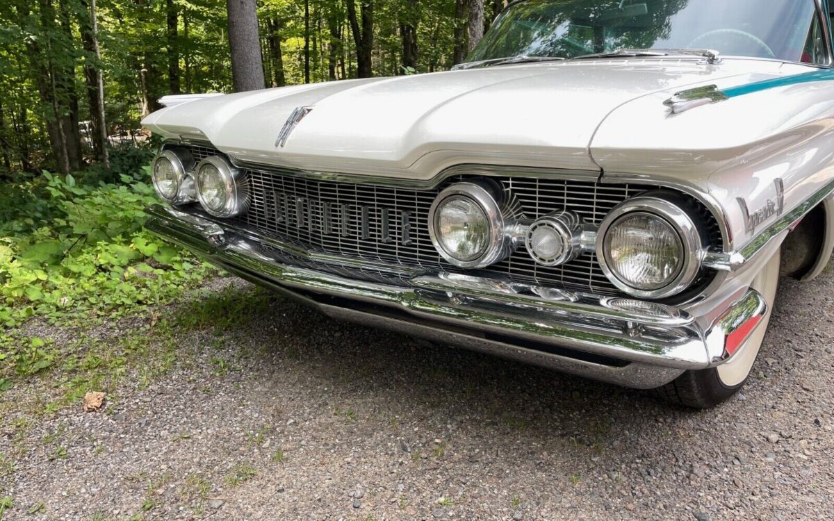 Oldsmobile-Eighty-Eight-Berline-1959-1