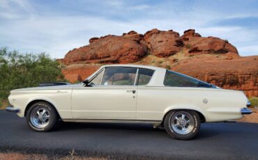 Plymouth-Barracuda-1965-5