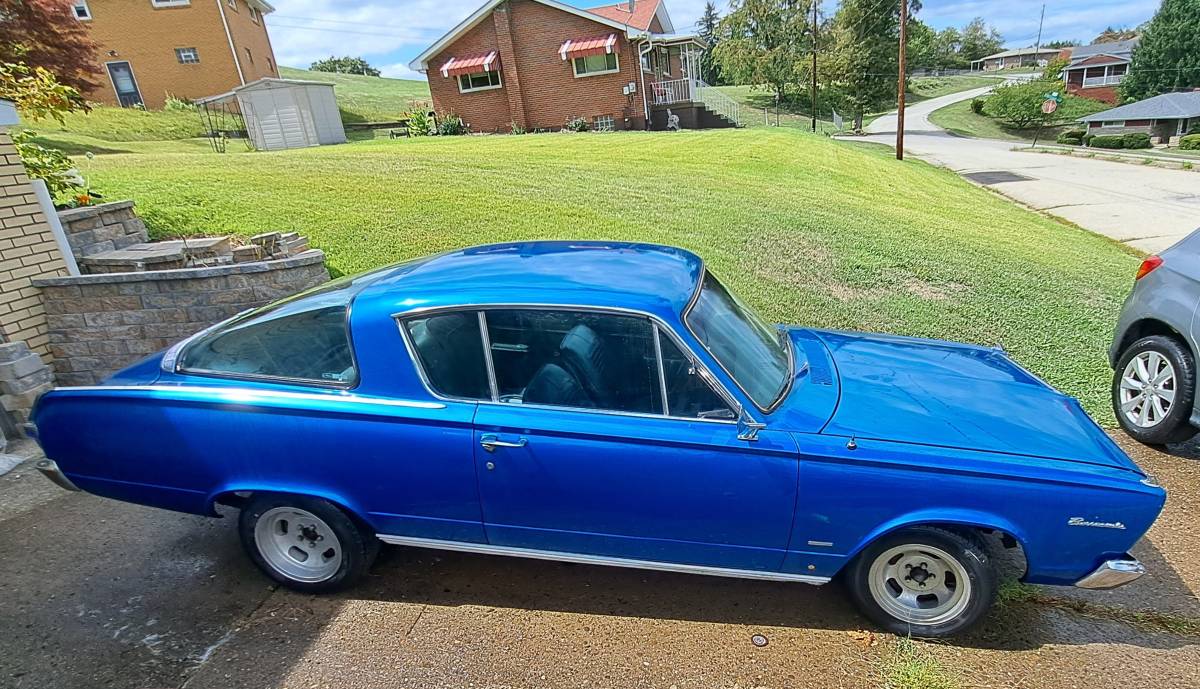 Plymouth-Barracuda-1966-14