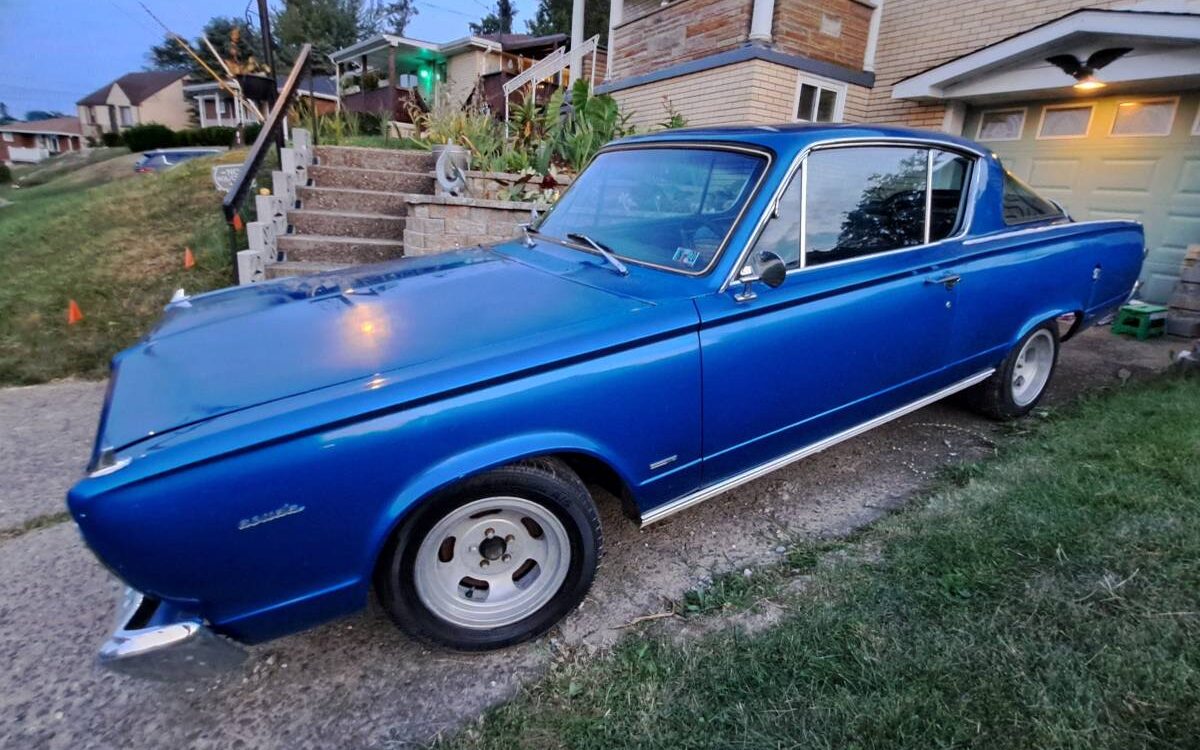 Plymouth-Barracuda-1966-4