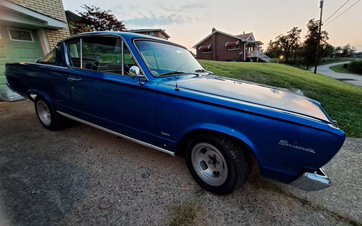 Plymouth-Barracuda-1966-8