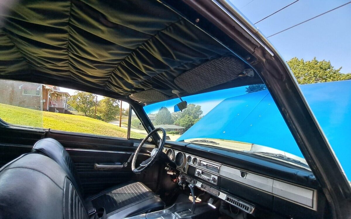 Plymouth-Barracuda-Coupe-1966-9