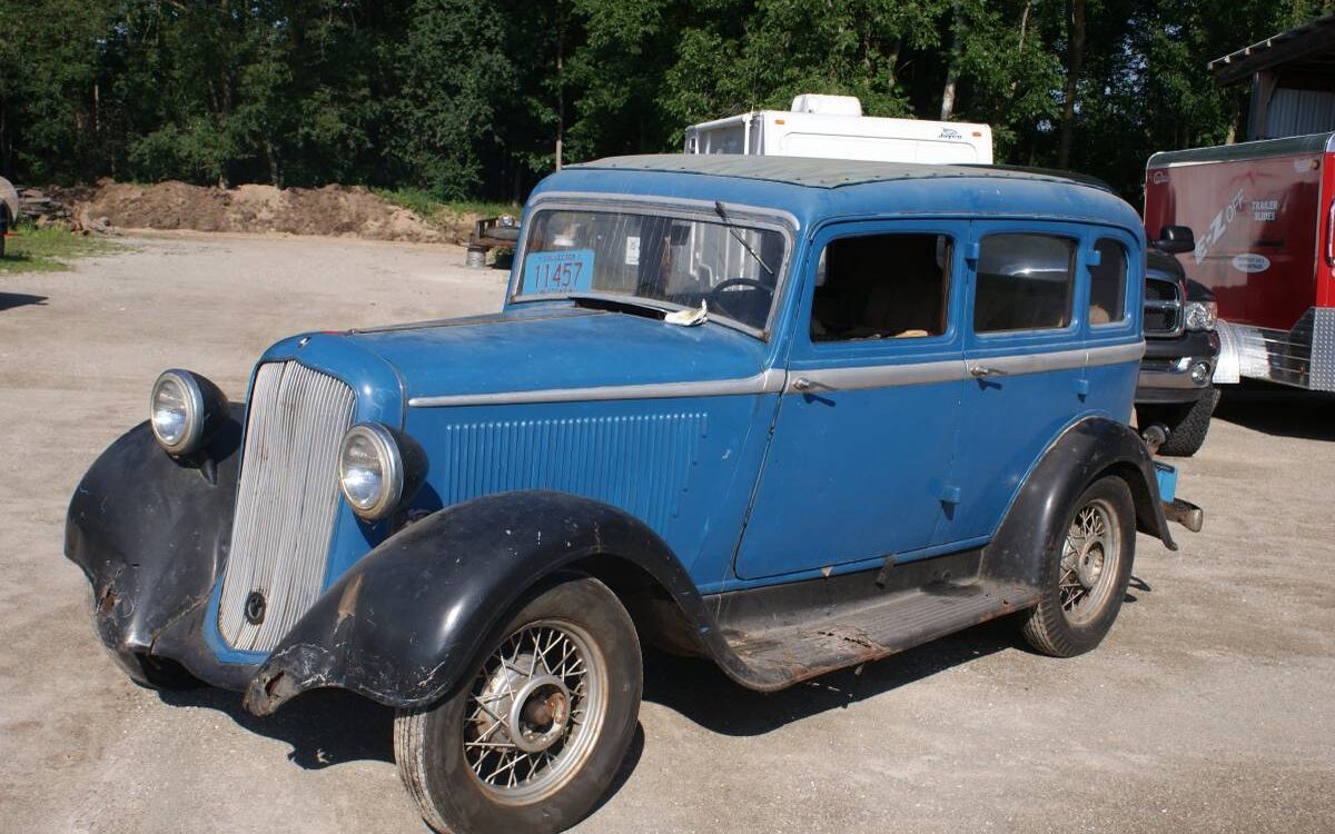 Plymouth-Pc-sedan-4-door-1933-4