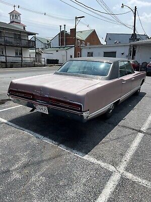 Plymouth-VIP-Coupe-1967-1