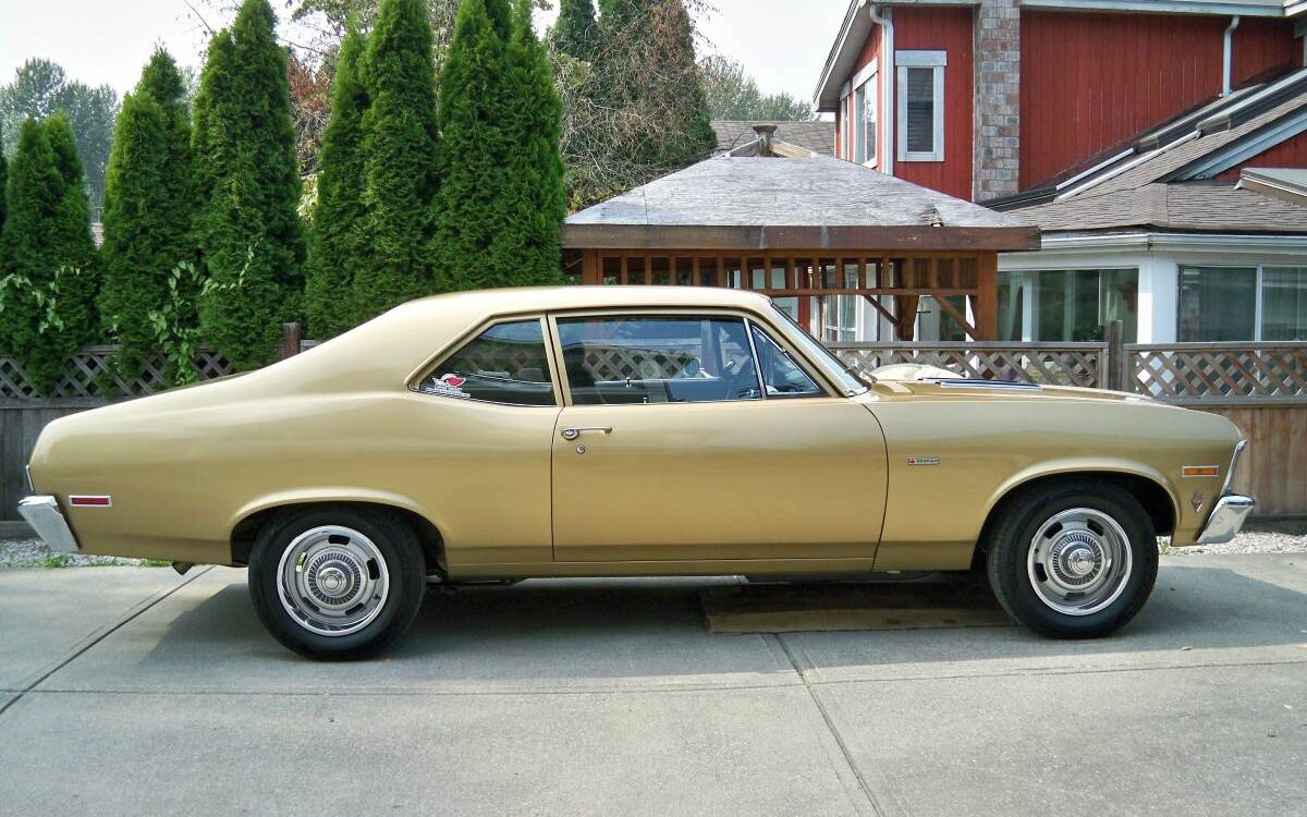 Pontiac-Acadian-1970