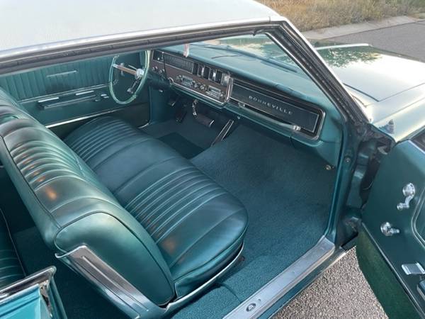 Pontiac-Bonneville-1966