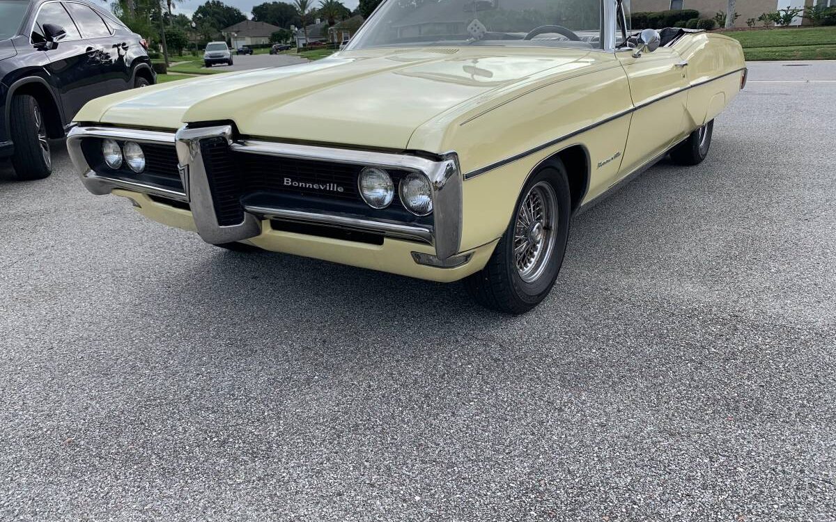 Pontiac-Bonneville-1968