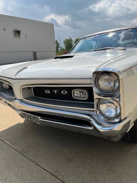 Pontiac-Gto-1966-1