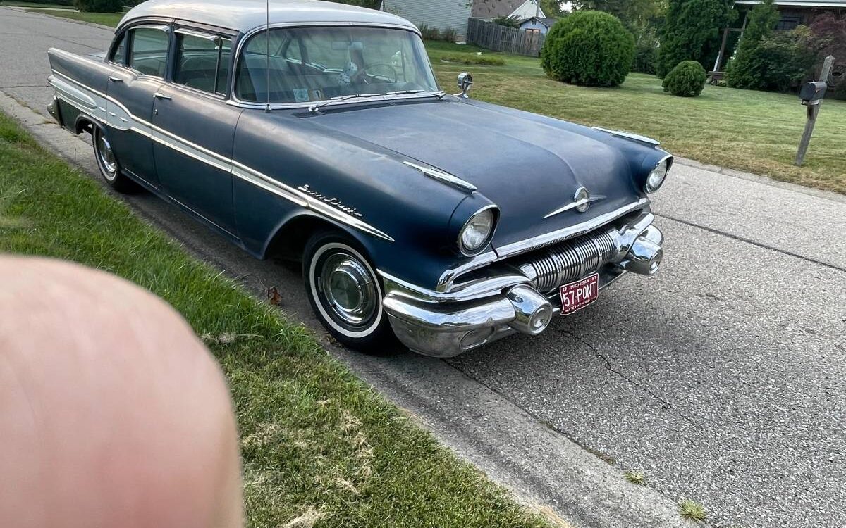 Pontiac-Super-chief-1957-6