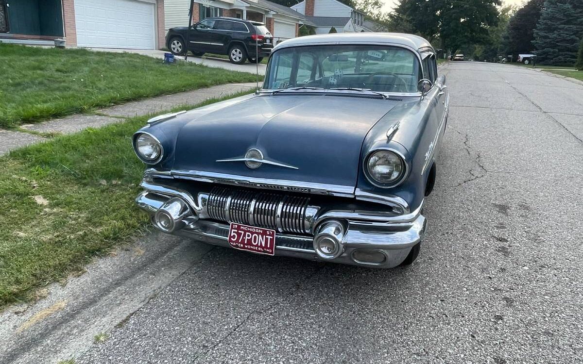 Pontiac-Super-chief-1957-7