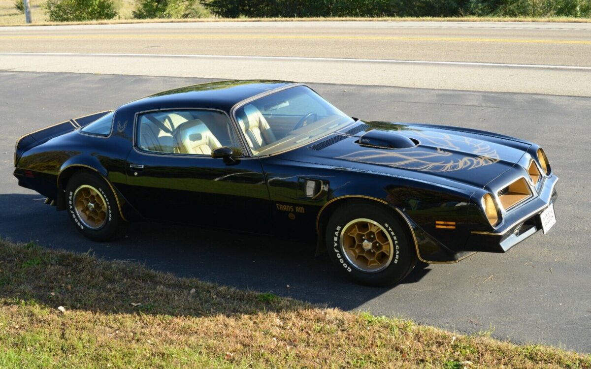 Pontiac Trans Am Coupe 1976