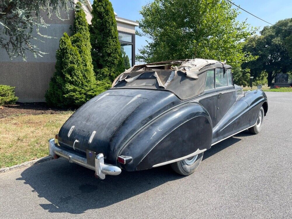 Rolls-Royce-Silver-Dawn-DHC-1952-4