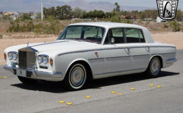 Rolls-Royce-Silver-Shadow-1966-2