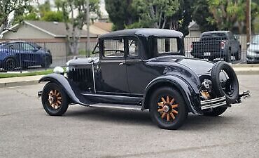 Studebaker-2-DOOR-COUPE-Coupe-1930-11