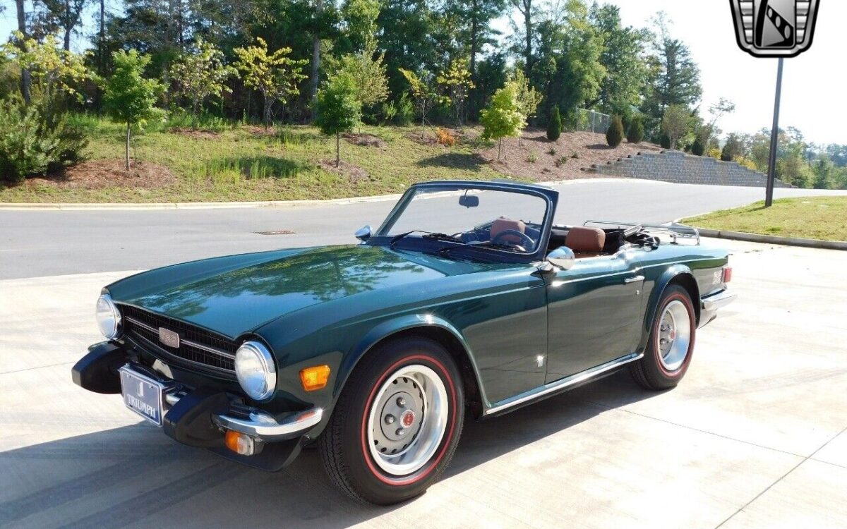 Triumph-TR-6-1975-4