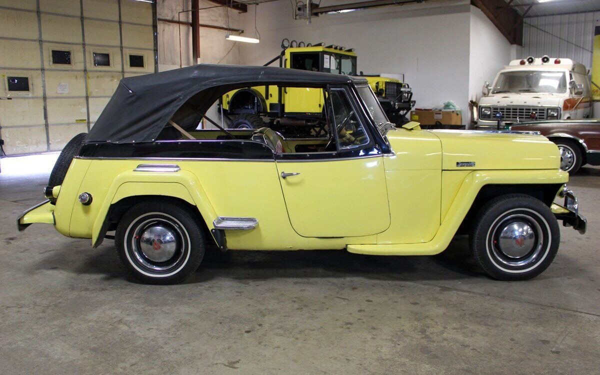 Willys-Jeepster-Coupe-1948-6