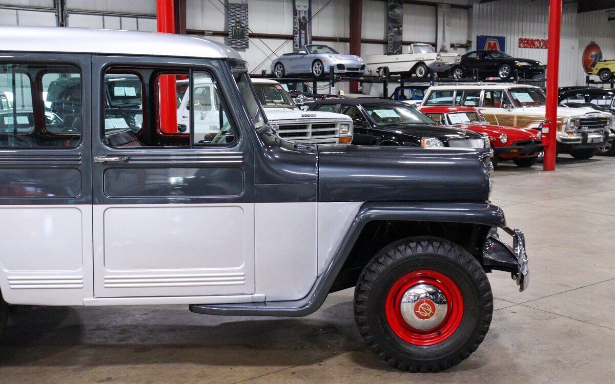 Willys-Overland-Jeepster-Break-1950-10