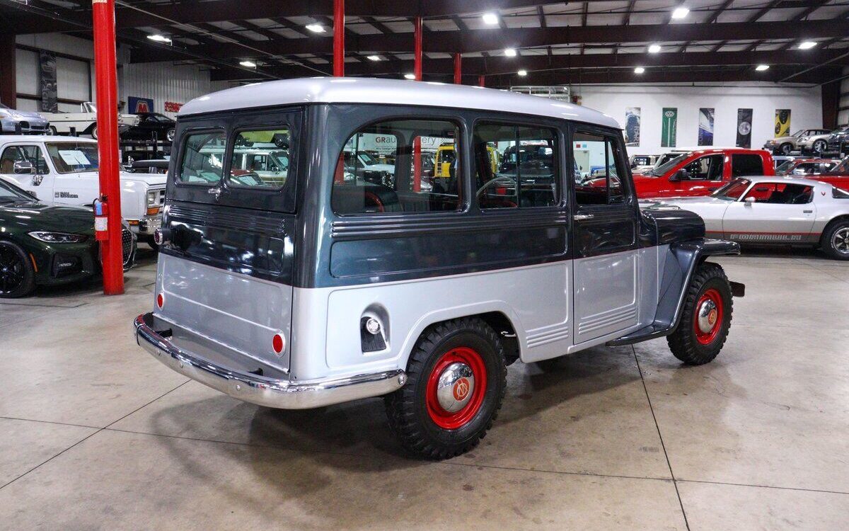 Willys-Overland-Jeepster-Break-1950-7