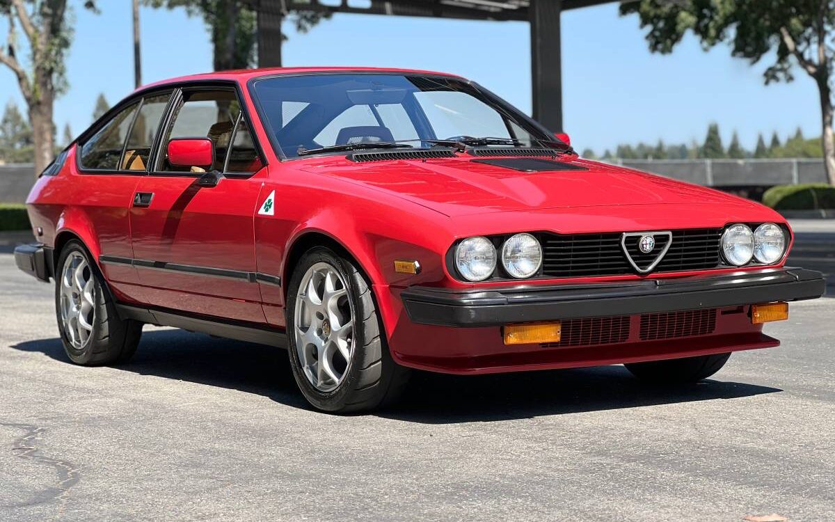 Alfa-romeo-Gtv6-1986-1