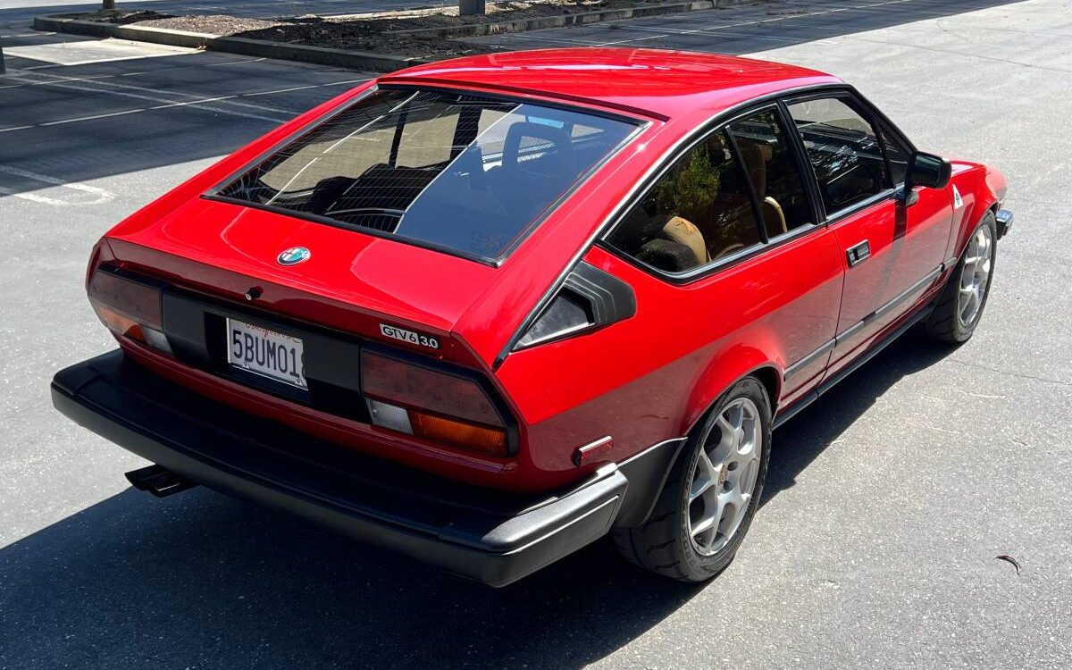 Alfa-romeo-Gtv6-1986-5