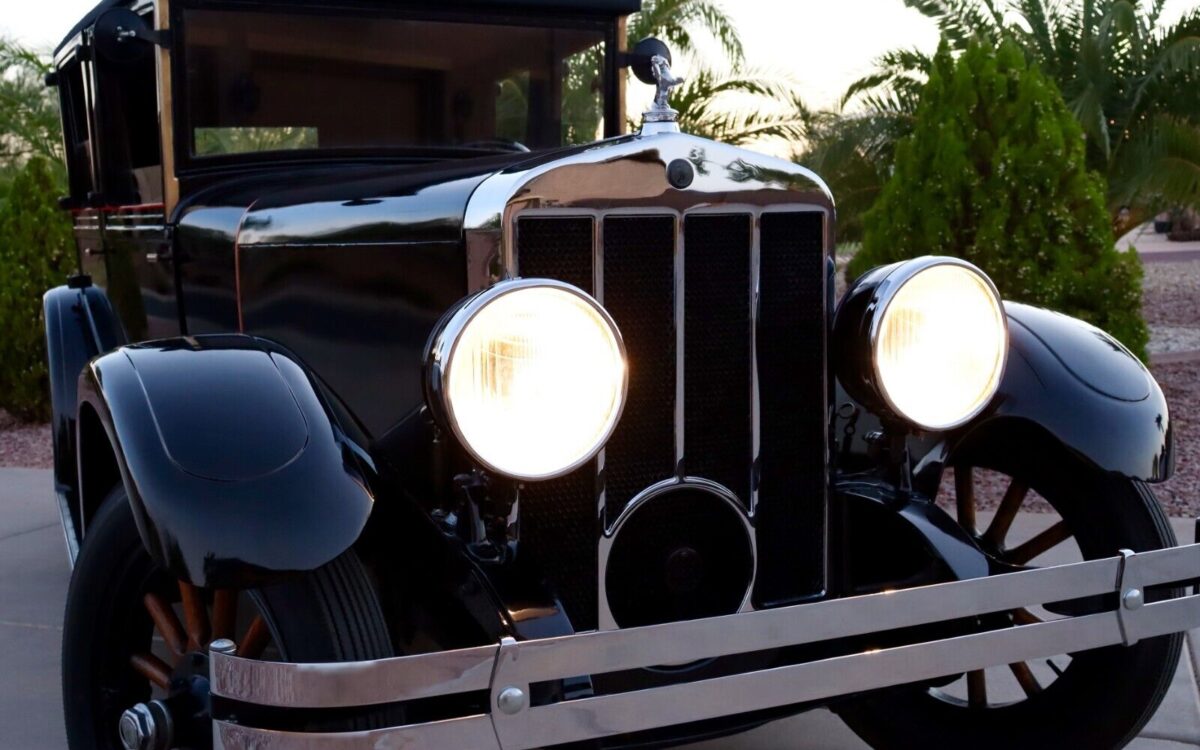 Bricklin-11-A-Sedan-Berline-1926-37