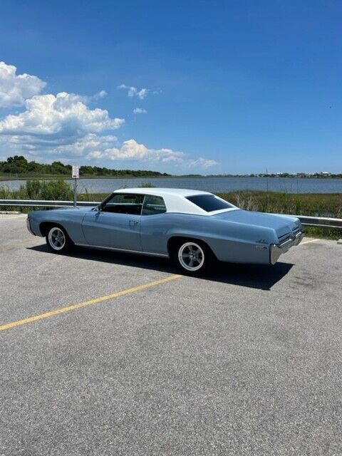 Buick-LeSabre-Coupe-1969-1