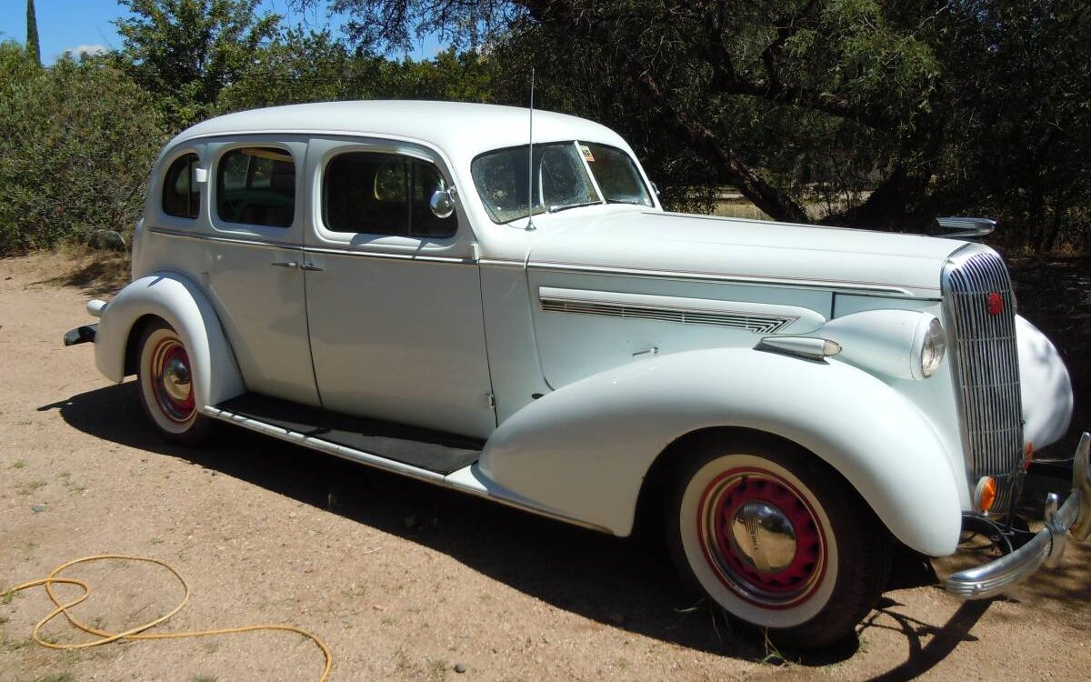 Buick-Road-master-1936