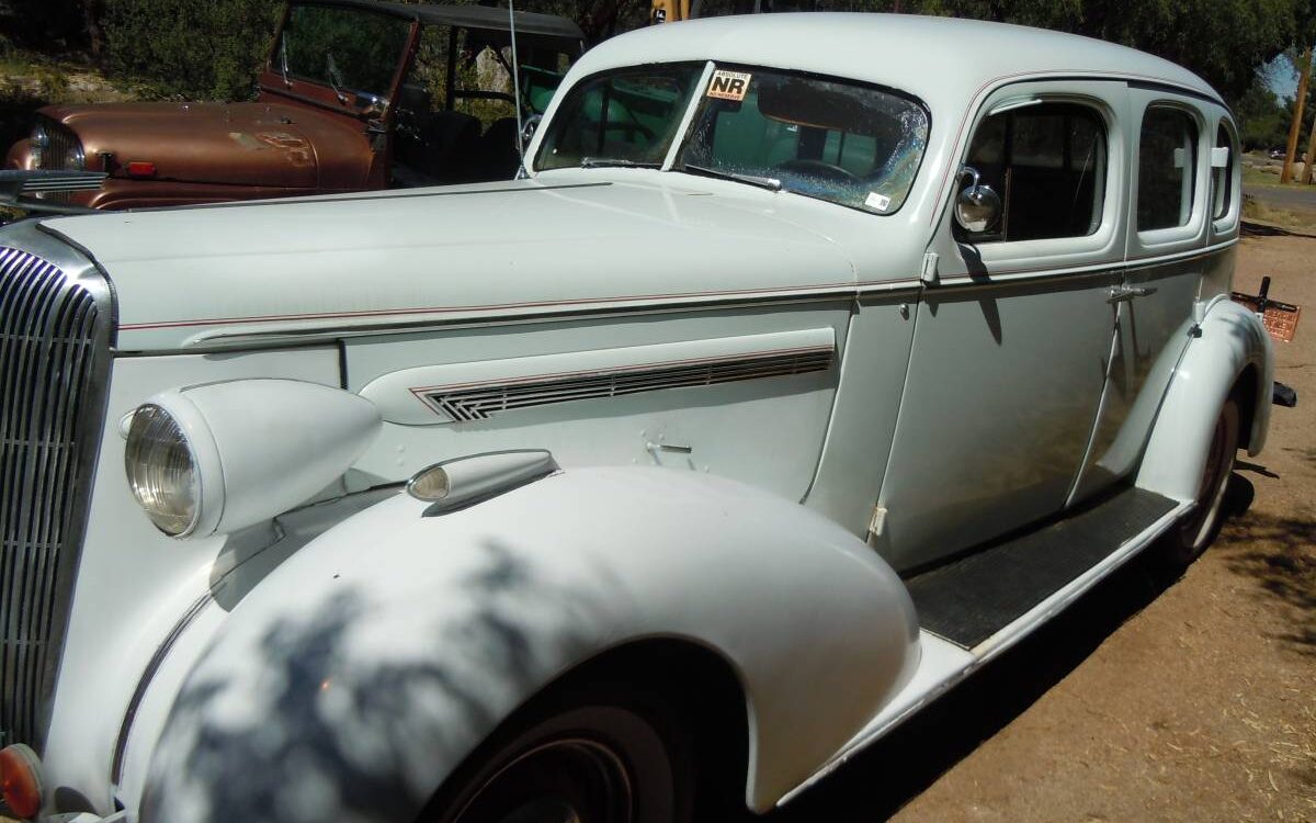 Buick-Road-master-1936-2