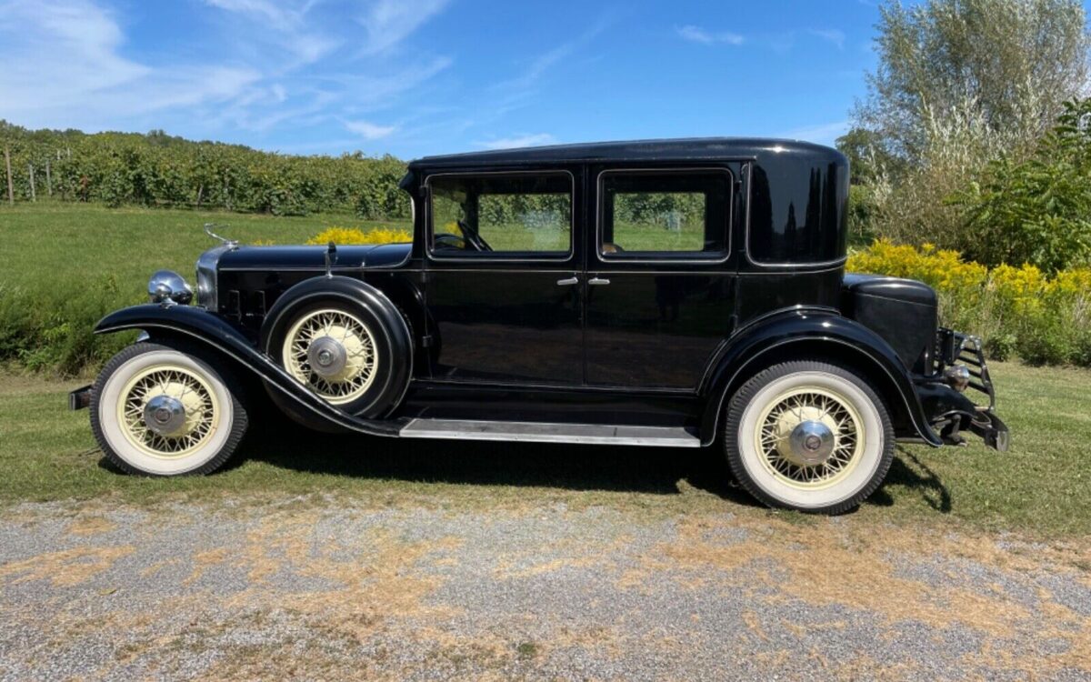 Cadillac-355-A-Berline-1931-3