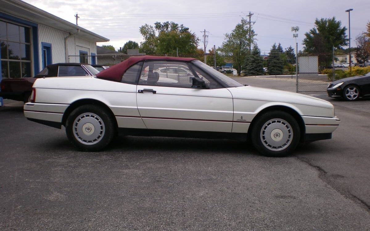 Cadillac-Allante-1989-5