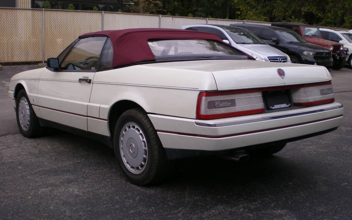 Cadillac-Allante-1989-8