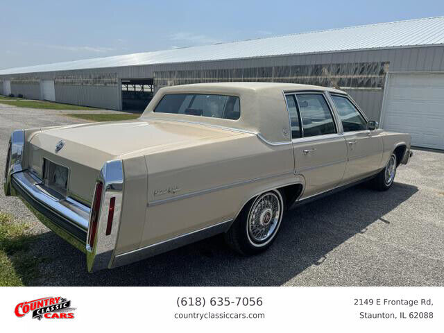 Cadillac-Brougham-Berline-1986-11