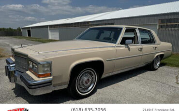 Cadillac-Brougham-Berline-1986-4