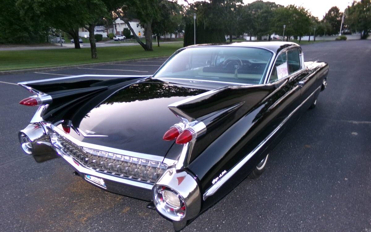 Cadillac-Coupe-deville-1959-2