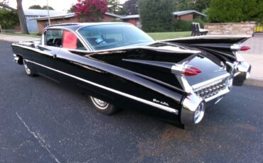 Cadillac-Coupe-deville-1959