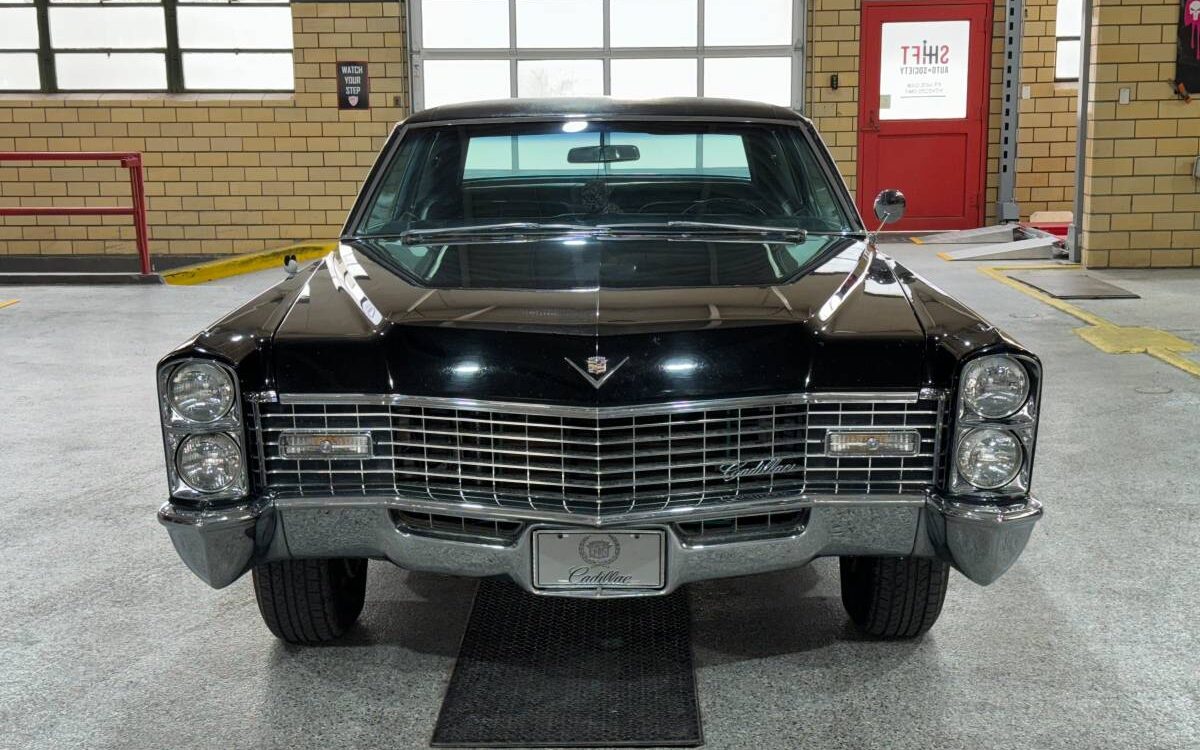 Cadillac-Coupe-deville-1967-2