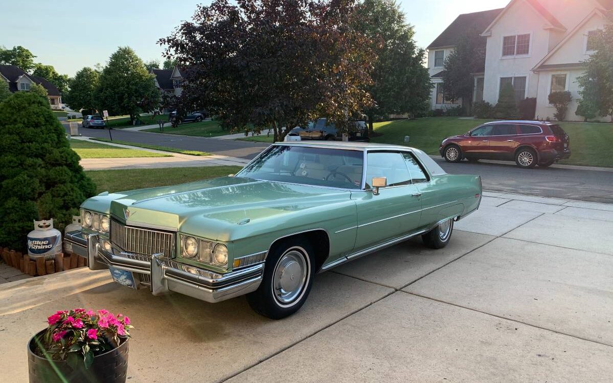 Cadillac-Coupe-deville-1973-12