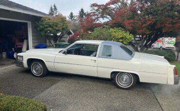 Cadillac-Coupe-deville-1977-1