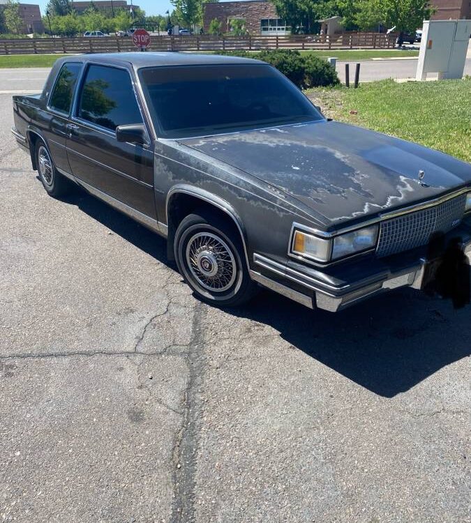 Cadillac-Coupe-deville-1988-2