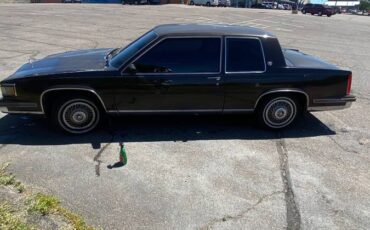 Cadillac-Coupe-deville-1988-5