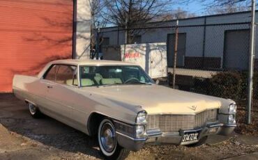 Cadillac-Coupe-deville-calais.-1965-8