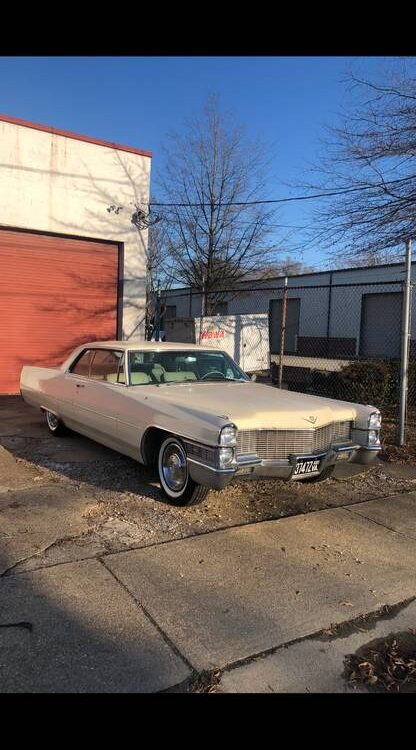 Cadillac-Coupe-deville-calais.-1965-8