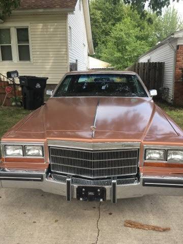 Cadillac-Coupe-deville-two-door-1982-9