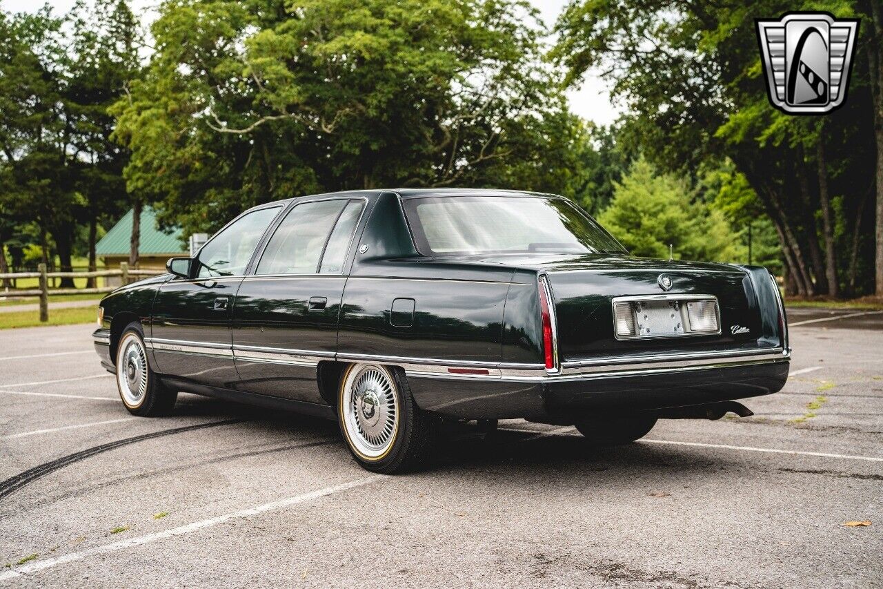 Cadillac-DeVille-Berline-1994-4